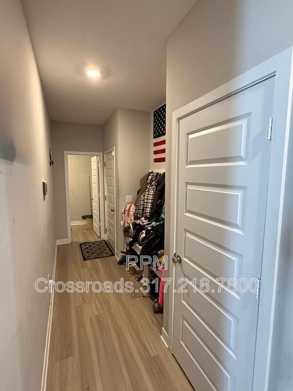 Building Photo - 8754 Laurelton Pl