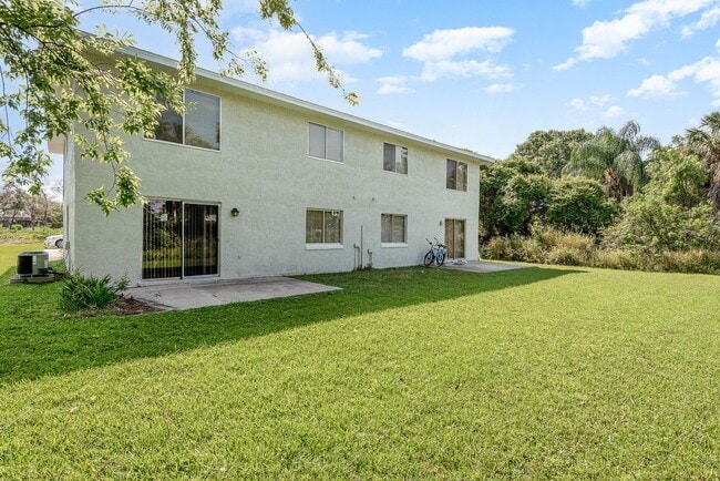 Building Photo - 2290-2296 Fox Hollow Dr.