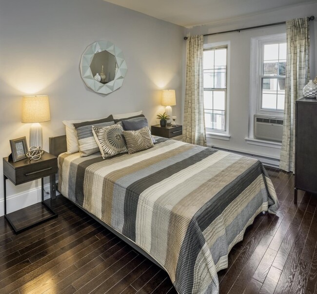 Photo - 44 Clearway St Apartments