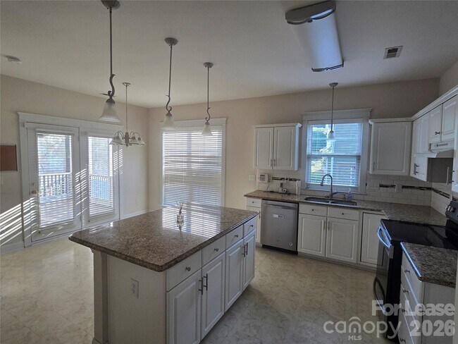 Building Photo - 2615 Merion Hills Ct