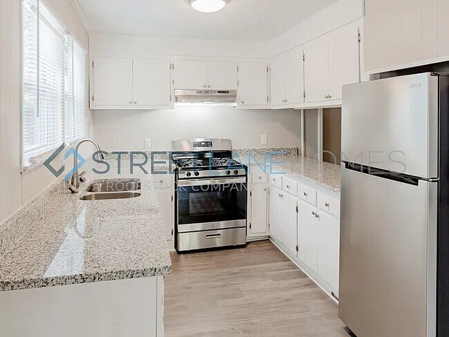 Foto del edificio - 3304 Winn Dr