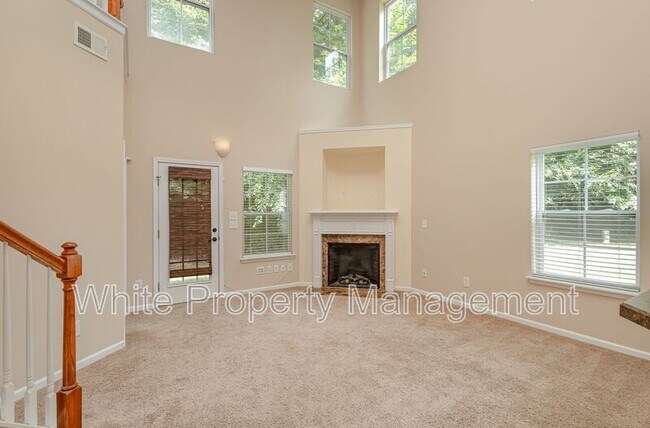 Building Photo - 5517 Tipperlinn Way