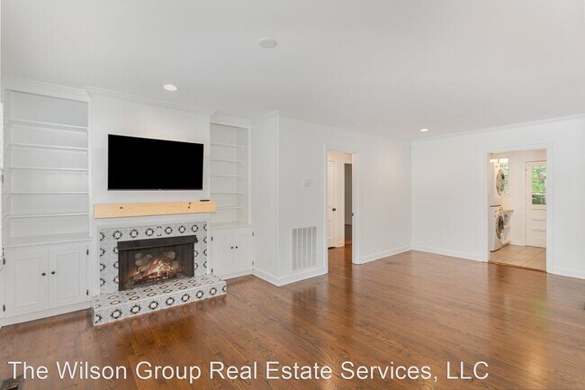 Building Photo - 3 br, 2 bath House - 604 Kendall Drive