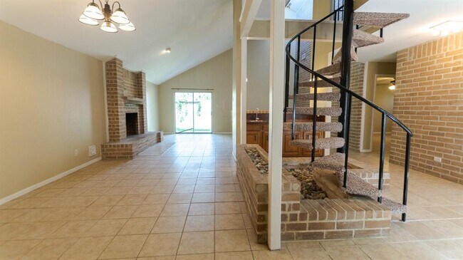 Building Photo - 25710 Pepper Ridge Ln