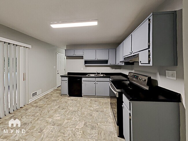 Foto del edificio - 8094 Attleboro Dr