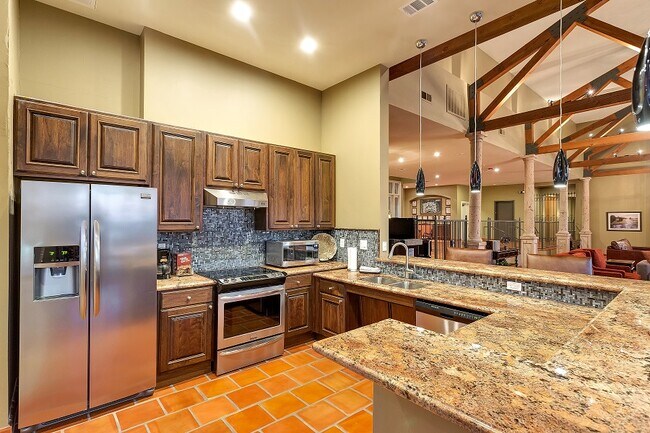 Foto del edificio - Charming 2 BR Ready For Rent