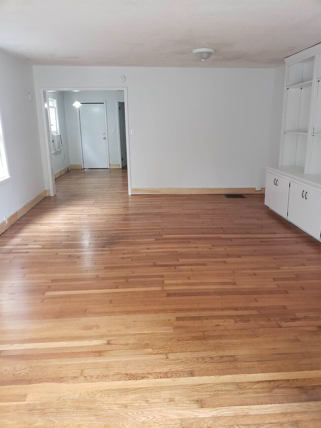 Foto del edificio - 406 W Maple St