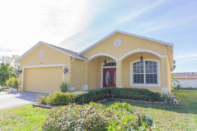 Foto del edificio - Pinellas Park 3 Bed 2 Bath 2 Car Garage Home