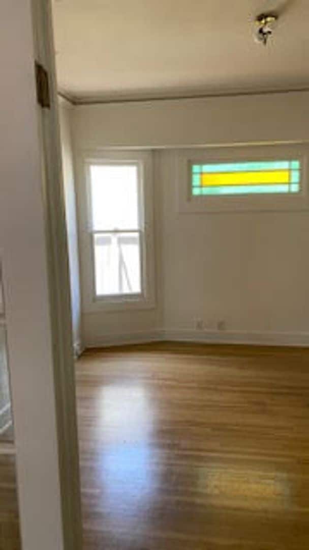 Building Photo - Beautiful Spacious Home - 1 Month Free