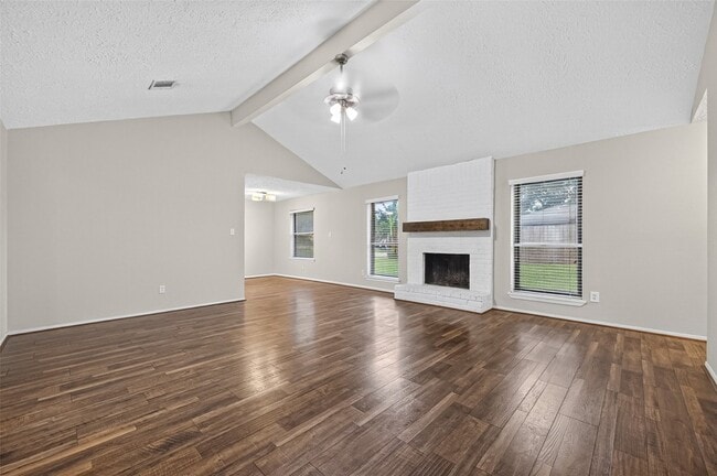 Building Photo - 5346 King Richard Dr