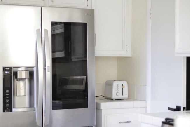 Foto del edificio - 4521 Palm Mesa Dr