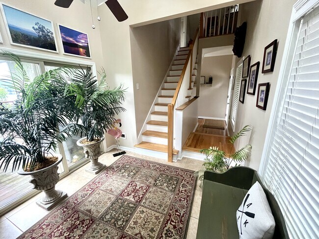 Foto del edificio - 339 Evergreen Ridge Rd
