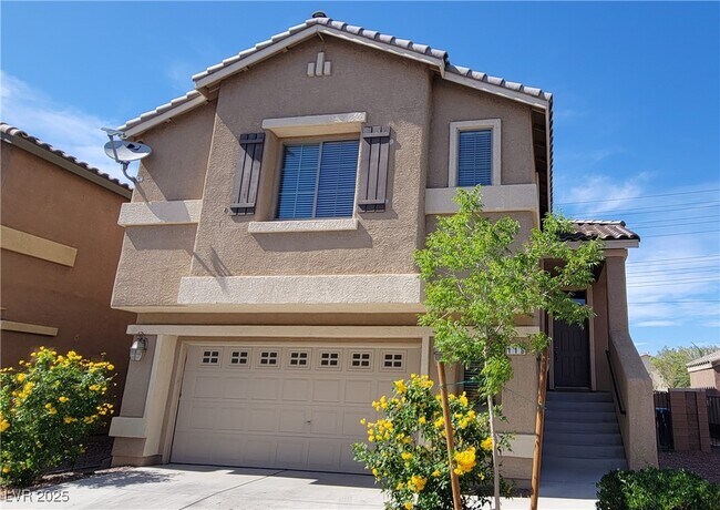 Building Photo - 116 Palatial Pines Ave