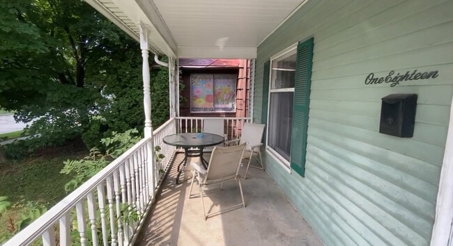 Foto del edificio - 118 N Fairview Ave