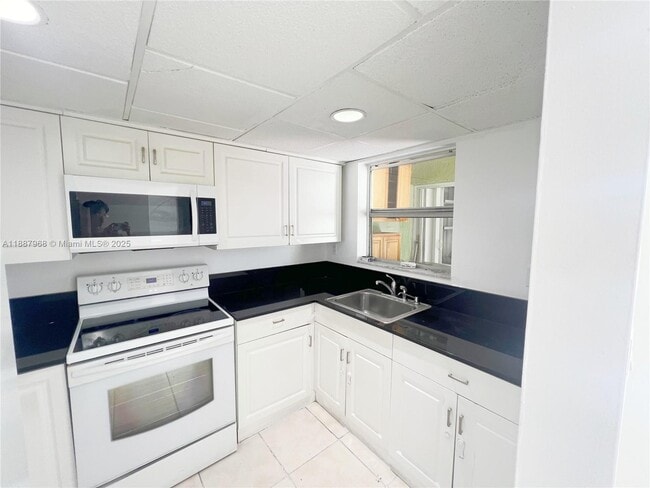 Foto del edificio - 3895 W 9th Way
