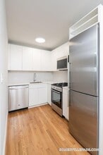 Building Photo - 123 Highland Ave
