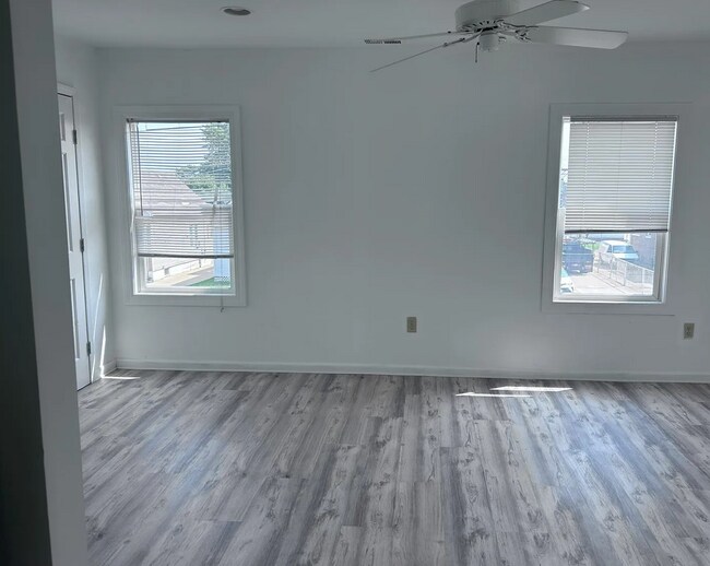 Building Photo - 3730 Ivy St