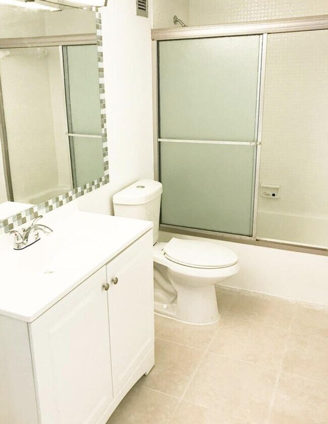 Foto del edificio - 1301 NE Miami Gardens Dr