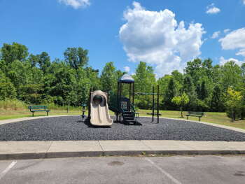 Foto del edificio - Spacious 2BR Townhome Close to Nashville & Local Amenities
