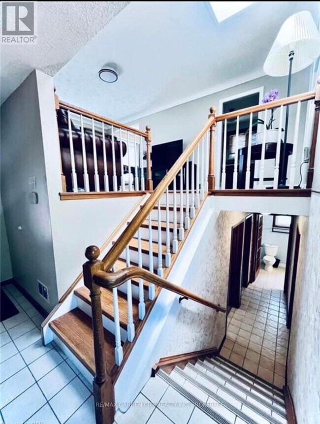 Photo du bâtiment - 73 Lakeshore Rd