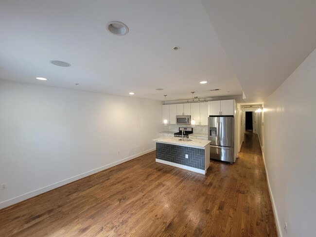 Building Photo - 1447 Girard St NW