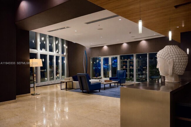 Foto del edificio - 60 SW 13th St