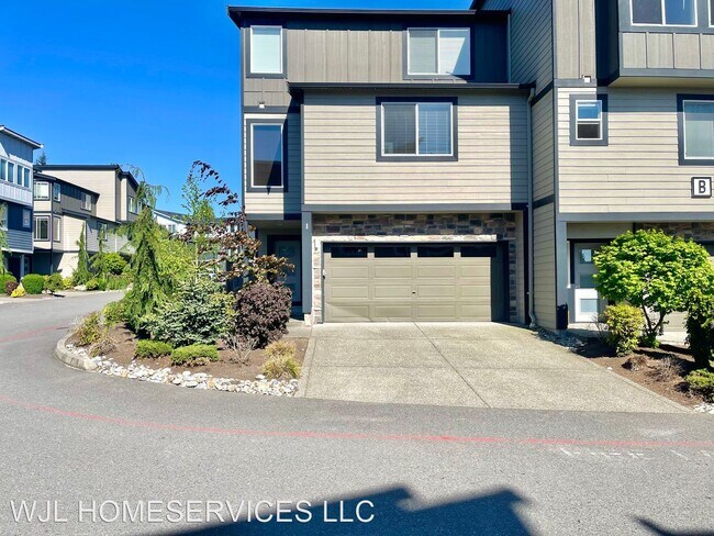 Foto del edificio - 4 br, 3 bath House - 16611 48th Ave W Unit B1