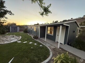 Building Photo - 2-722 Anacapa Dr