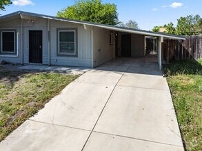 Building Photo - 3003-3003 Juanipero Way