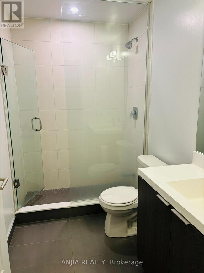 Photo du bâtiment - 50 Dunfield Ave