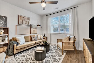 Interior Photo - Broadstone Oliver