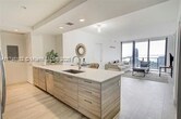 Foto principal - 121 NE 34th St