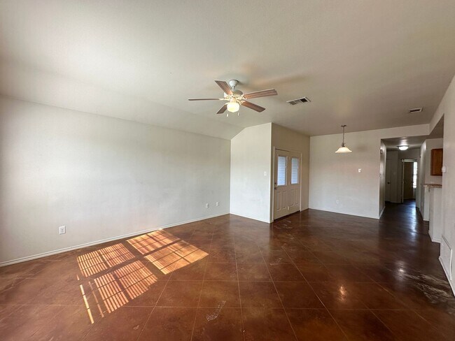 Foto del edificio - 6300 Temora Loop