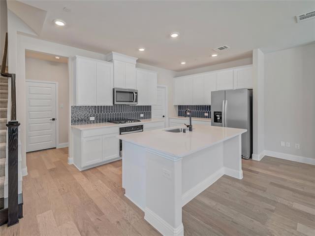 Foto del edificio - 3500 Kingsland Dr