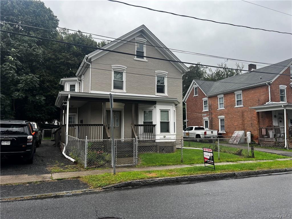 Primary Photo - 16 Valley Ave