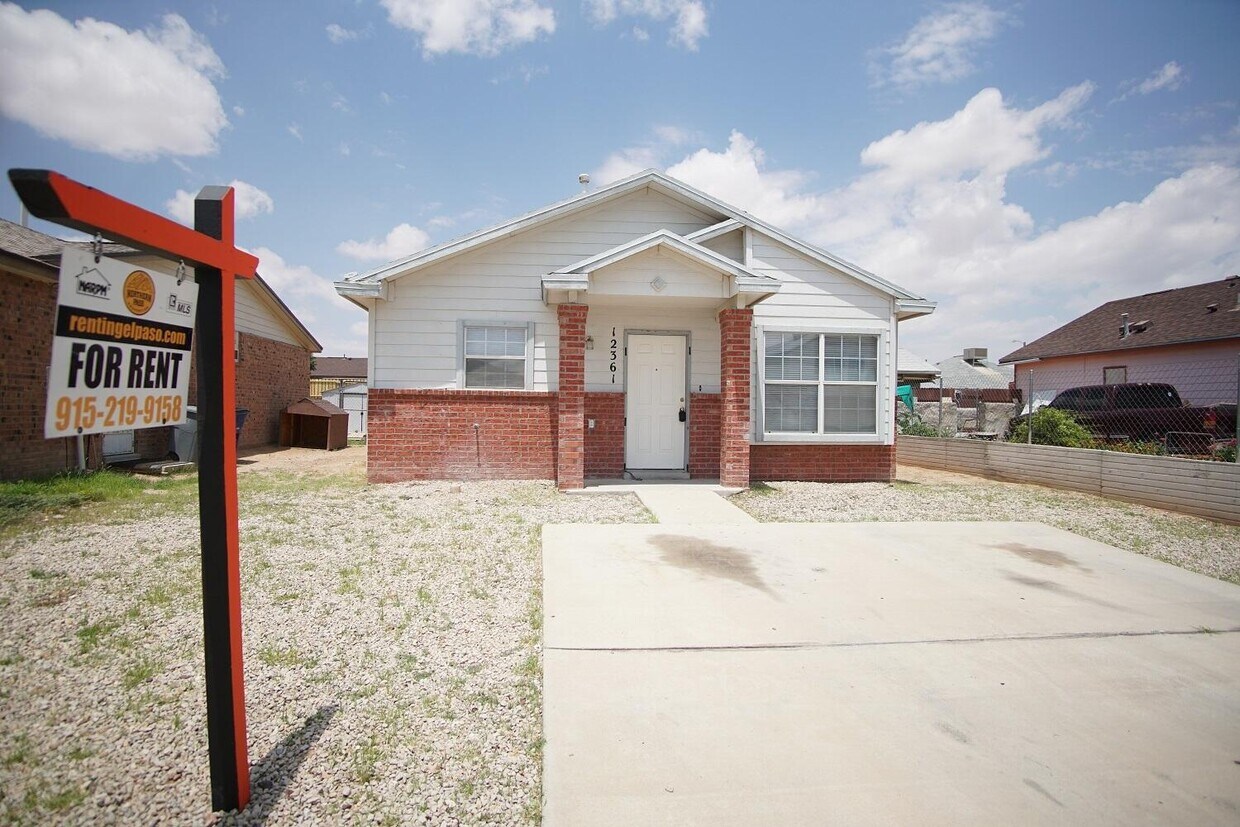 Primary Photo - 12361 Tierra Alaska Ave