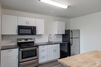 Interior Photo - Luna Bear 5th Street