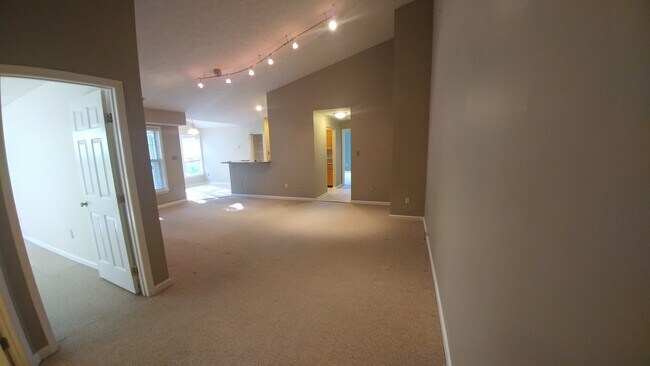 Building Photo - 6405 Weatherby Ct