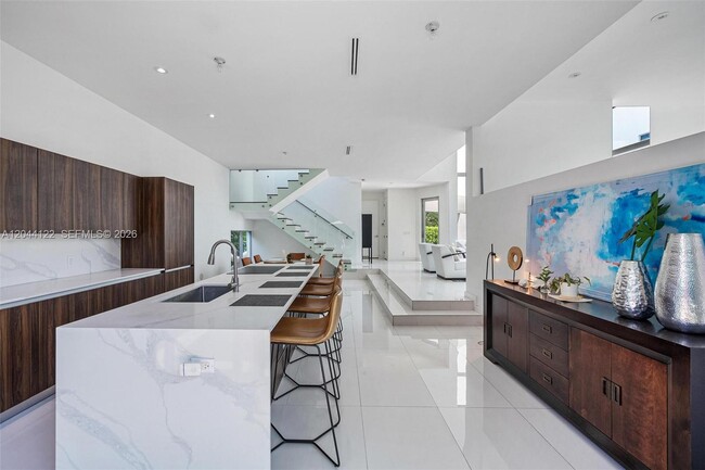 Foto del edificio - 200 SW 32nd Rd