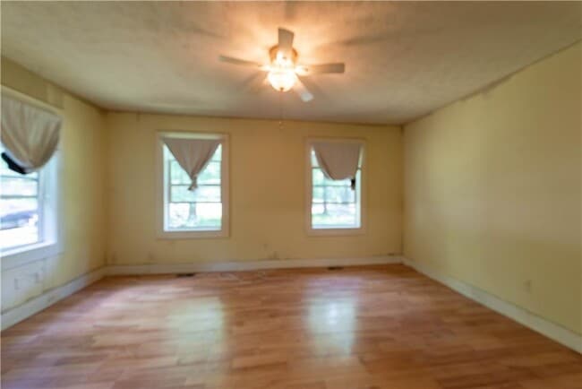 Building Photo - 223 Addington Dr
