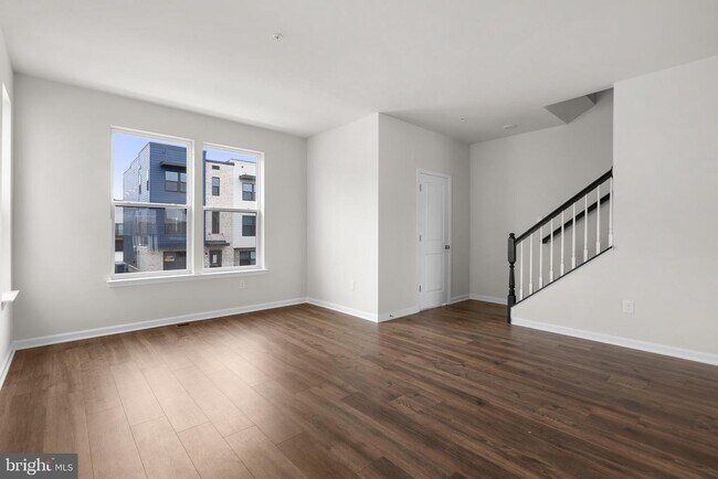 Building Photo - 421 Carroll Walk Ave