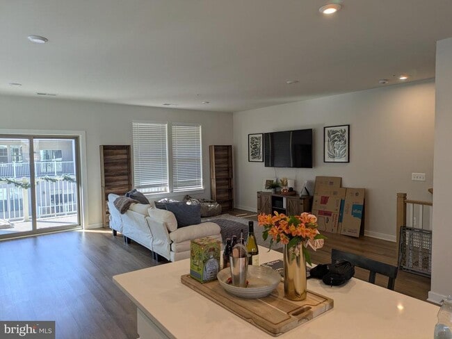 Foto del edificio - 610 Percy Pl