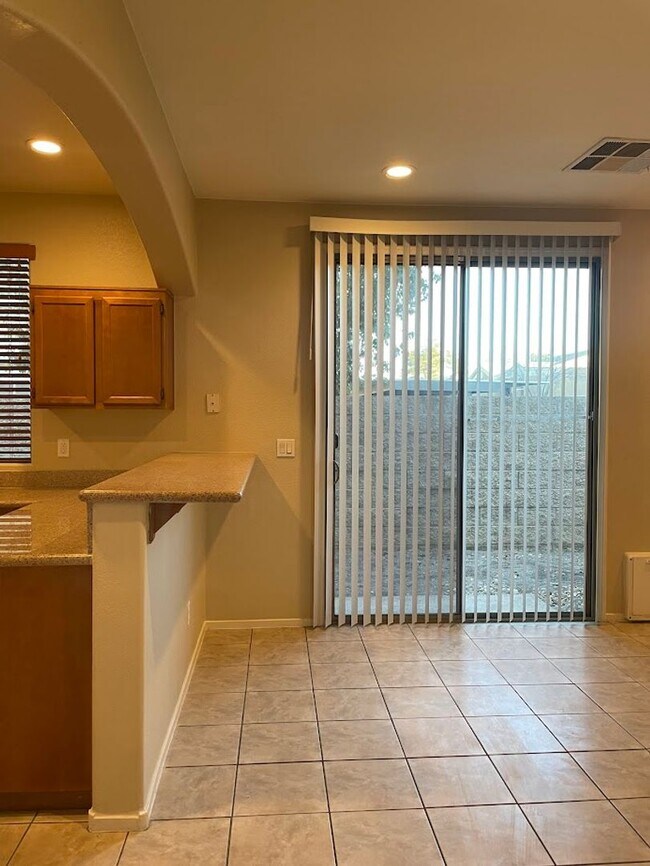 Building Photo - Adorable Two Story Home in Silverado Ranch