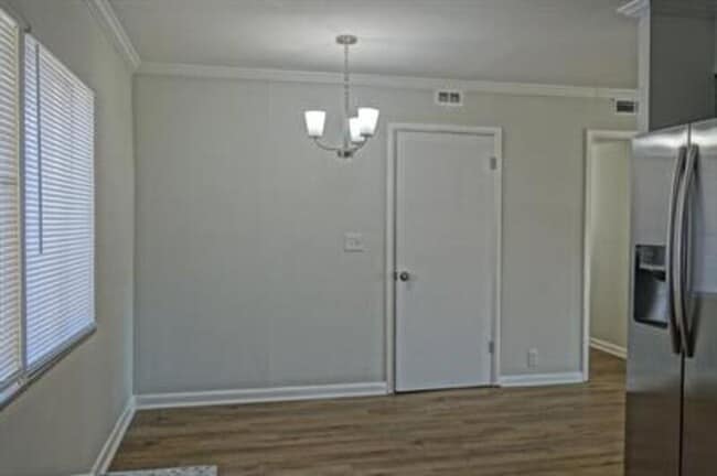 Building Photo - 2903 Bayless Dr SW