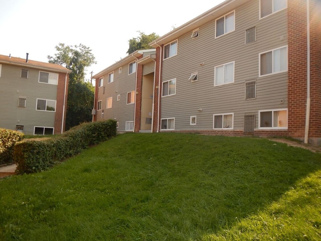 Foto del edificio - North East Baltimore Remodeled Apartment S...