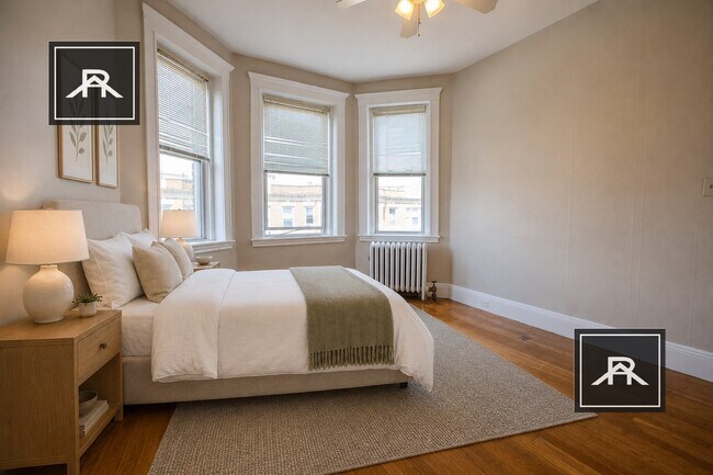 Building Photo - 229 Kelton St