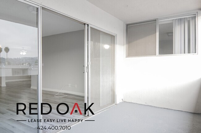 Foto del edificio - Sun-Drenched Two Bedroom with Stainless St...