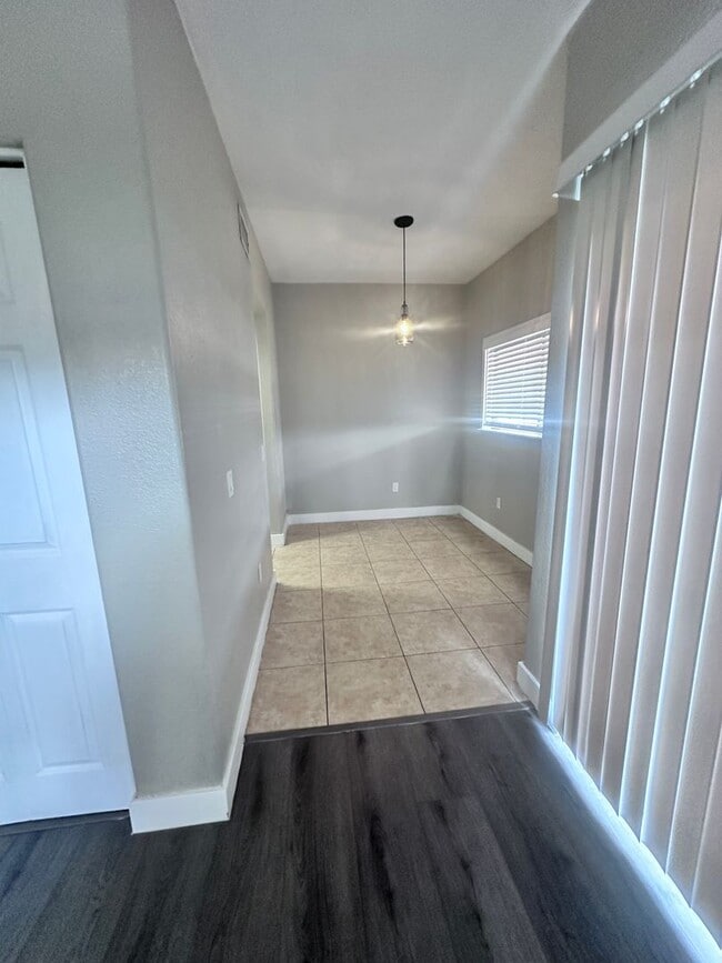 Photo - GREAT CONDO NEAR FREEWAY ACCESS!