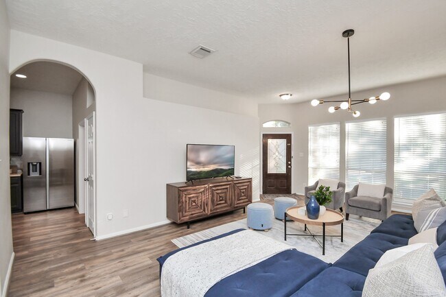Building Photo - 1226 Sand Pines