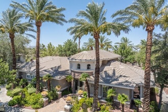 Building Photo - Adiamo